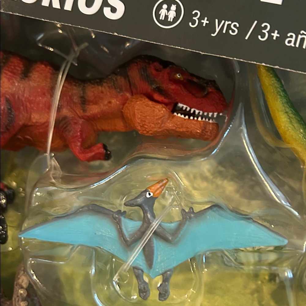 DINOSAUR Figures Playset - 5 pieces NEW - Picture 3 of 8